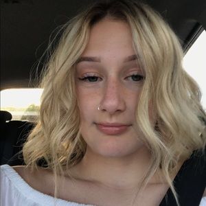 Meet your Posher, Madelyn